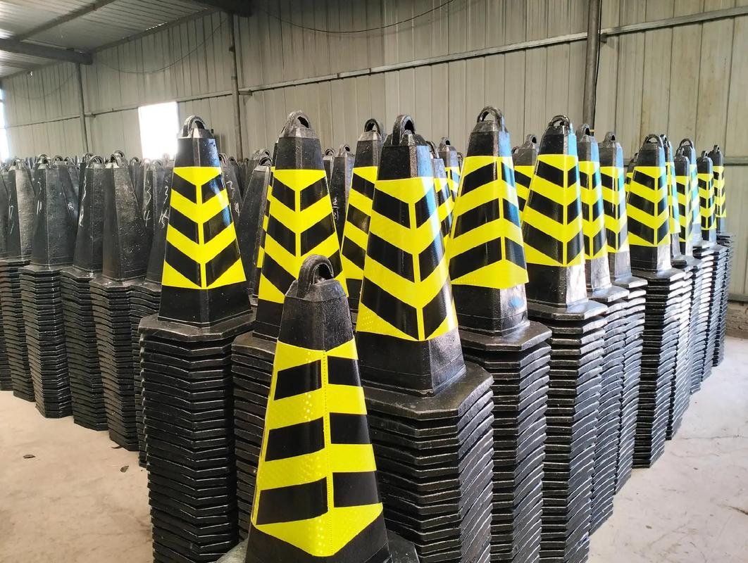 專業(yè)橡膠制品生產廠家 新鄉(xiāng)縣貴波橡膠制品廠介紹